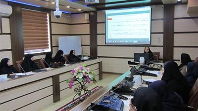 كارگاه آموزشی تربیت مربی، آموزش تغذیه و ترویج باغچه‌های خانگی سبزی و صیفی در استان كرمان برگزار شد